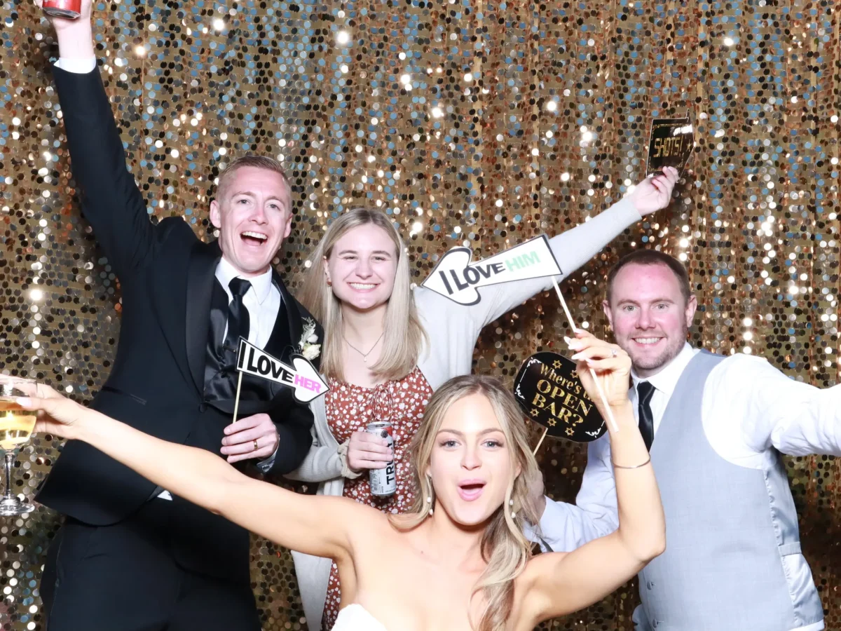 Photobooth taking pic